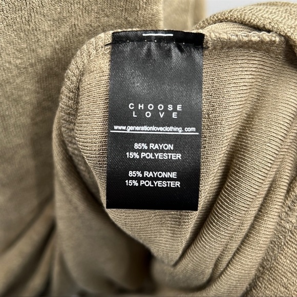 🆕Generation Love Arielle Terry Dress Color
Army Green Ruched Sleeve New NWT - Picture 5 of 15